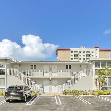 Bright Pompano Beach With Pool Access Экстерьер фото