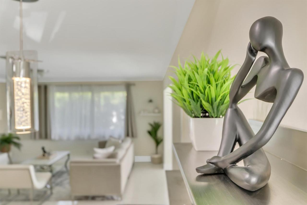 Bright Pompano Beach With Pool Access Экстерьер фото