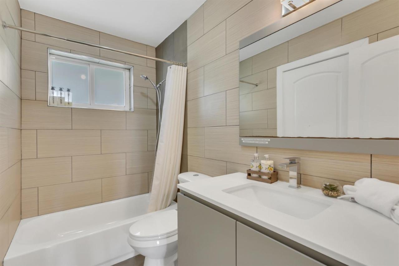 Bright Pompano Beach With Pool Access Экстерьер фото